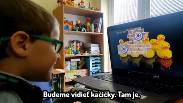 Viktorko sa učí hravou formou ovládať počítač bezdotykovo, svojimi očami  Pomoco...